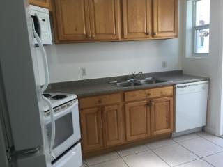 8300 Crespi Blvd, Miami FL  33141-1305 exterior