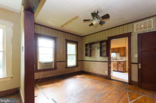 446 Main St, Lansdale PA  19446-2811 exterior