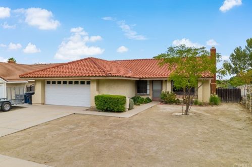 16078 Union Ave, Lake Elsinore CA  92530-1449 exterior