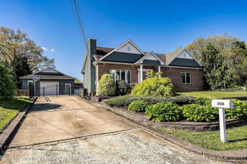 208 Virginia Dr, Bricktown NJ  08723-6521 exterior