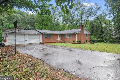 158 Lynnhaven Dr, Dover, DE 19904-4336