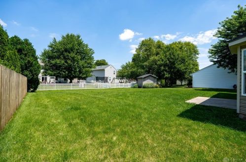 2736 Greystoke Dr, Xenia OH 45385-5719 exterior