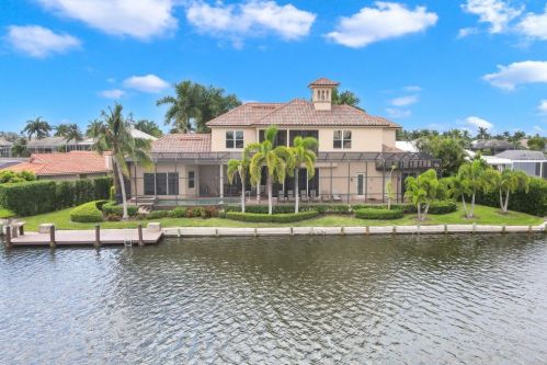 196 Starfish Ct, Marco Island, FL 34145-4730