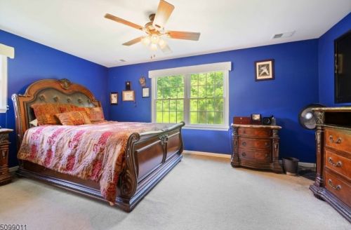 12 Stacey Ct, Sparta NJ  07871-1000 exterior