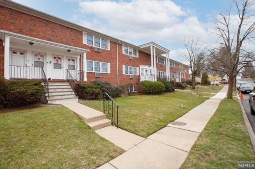 380 Terhune St, Teaneck NJ  07666-2415 exterior