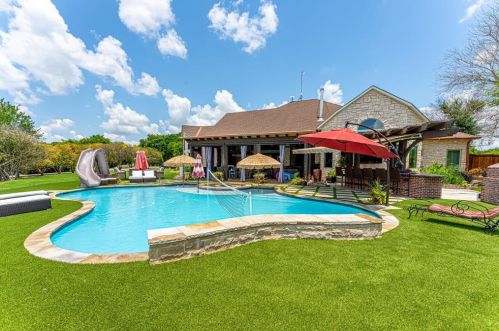 122 Grande Casa Rd, Waxahachie, TX 75167-8292
