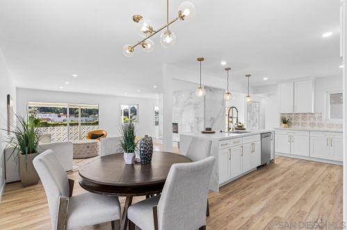 6841 Airoso Ave, San Diego CA  92120-5301 exterior