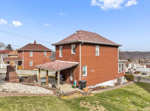 1000 Morton Ave, Mckeesport PA  15133-3930 exterior