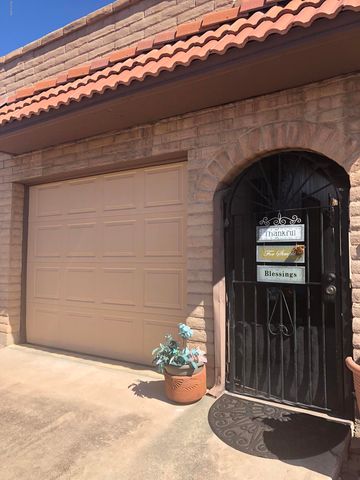 8346 Cypress Point Ln, Tucson, AZ 85710-7163