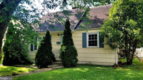 1935 Maple Ave, Haddon Heights, NJ 08035-1117