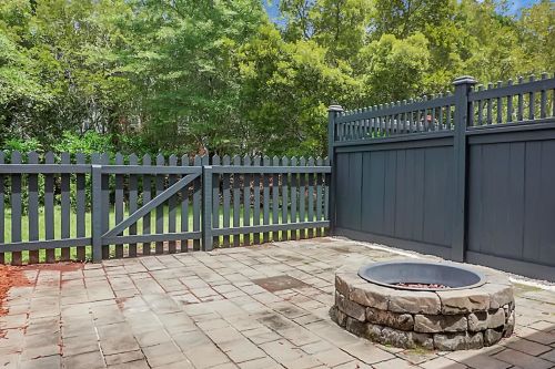 2061 Kings Gate Ln, Mount Pleasant SC  29466-8162 exterior