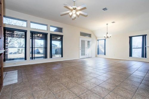 128 Stephen Ln, Georgetown TX  78626-4606 exterior
