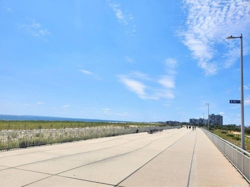 326 Beach 46th St, Far Rockaway NY  11691-1114 exterior