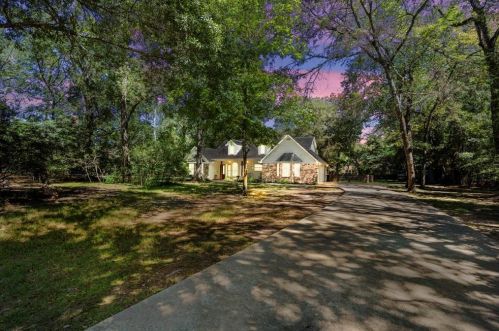 33814 Conroe Huffsmith Rd, Magnolia, TX 77354-4763