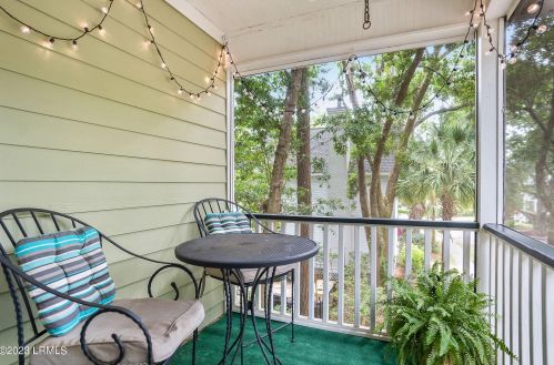 121 Bartram Dr, Beaufort SC  29902-5700 exterior