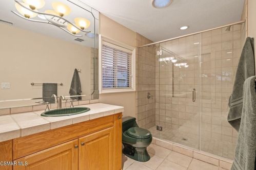 2005 Hull Ct, Simi Valley CA 93063-3701 exterior