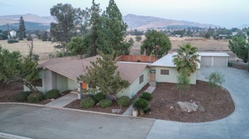 464 Plano St, Porterville, CA 93257-5416