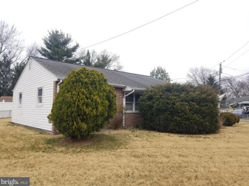 1363 Thompson Ave, Gloucester, NJ 08030-2256