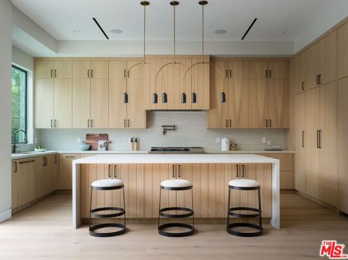 4552 Wortser Ave, North Hollywood CA  91604-1015 exterior