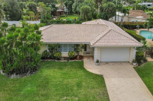 532 Lighthouse Dr, West Palm Beach, FL 33408-4341
