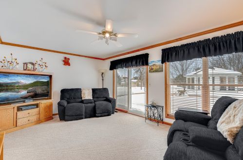 6820 107 Ave, Kenosha WI 53142-7864 exterior