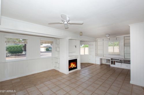 9941 Concho Cir, Sun City AZ 85373-1203 exterior