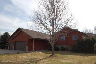1825 Paulis Dr, Faribault, MN 55021-2831