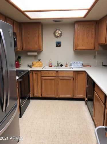 5716 Winchcomb Dr, Glendale, AZ 85306-4259
