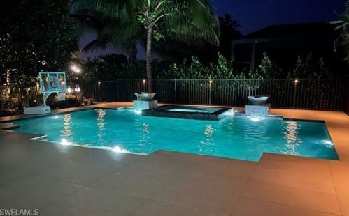 3565 Beaufort Ct, Naples, FL 34119-8643