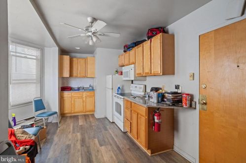 902 Swede St, Norristown PA  19401-3958 exterior