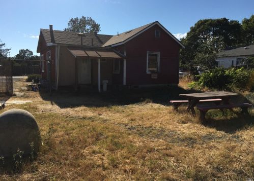 1060 Leddy Ave, Santa Rosa, CA 95407-6622