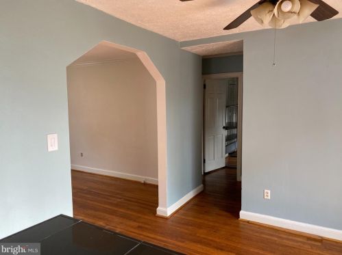 2912 Fairmont St, Falls Church VA  22042-1307 exterior