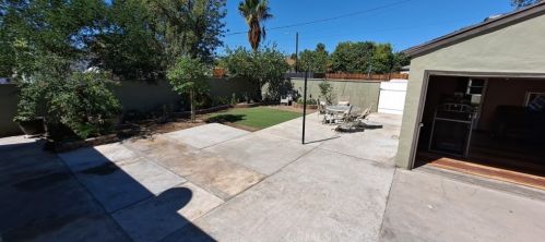 943 Olive St, Colton CA  92324-2560 exterior
