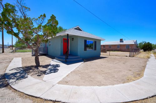 300 Wasson St, Willcox, AZ 85643-2738