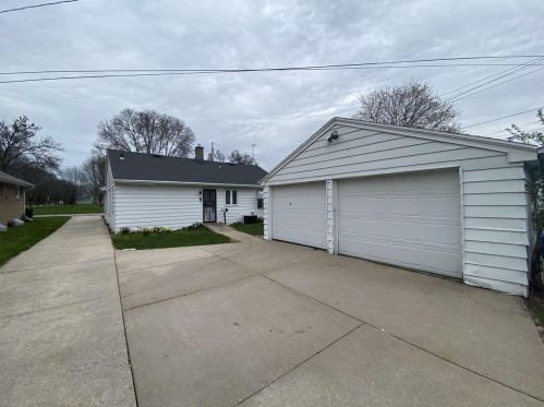 1303 Richardson St, Green Bay, WI 54303-4248