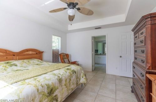 563 Flamingo Ave, Lehigh Acres FL 33974-7509 exterior