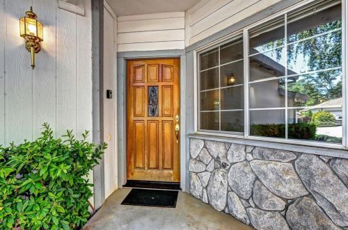 247 Fairmont Dr, Grass Valley, CA 95945-9710