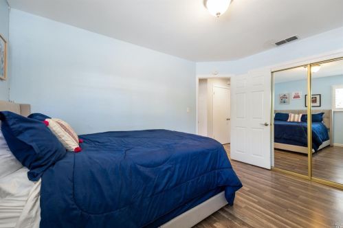 235 Grove Ave, Santa Rosa CA  95409-3813 exterior
