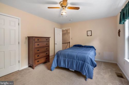 617 Grand Ave, Pittsburgh PA  19083-3224 exterior