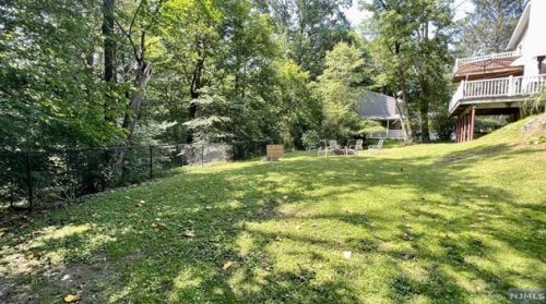 385 Stonetown Rd, Skyline Lakes NJ  07456-1308 exterior