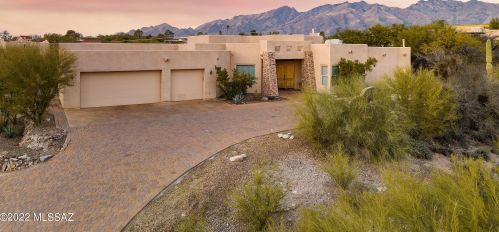 3737 Camino Sinuoso, Tucson, AZ 85718-7226