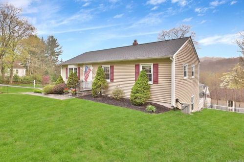 695 Sherman Ave, Thornwood, NY 10594-1428