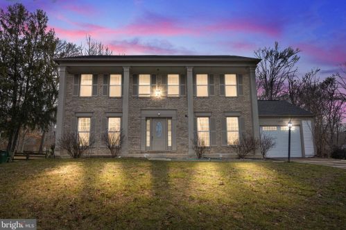 11979 Hedges Run Dr, Woodbridge, VA 22192-1028
