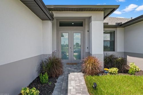 309 15th Ter, Cape Coral, FL 33909-1239