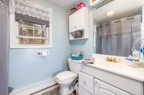 24 Muir Ave, Bristol CT  06010-7214 exterior