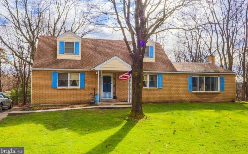 505 Morea Rd, Glendon, PA 17948-3117