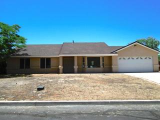 11394 Low Chaparral Dr, Victorville, CA 92392-9166