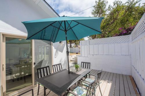 1704 Ebers St, San Diego CA  92107-3504 exterior