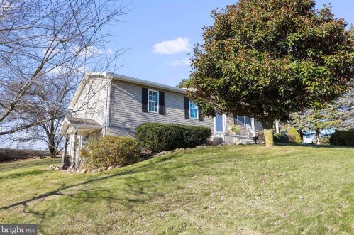 45 Ridge Loop Rd, Three Churches WV  26757-6377 exterior