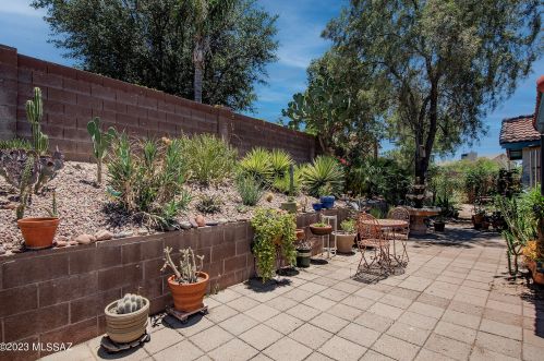 5221 Grouse Way, Tucson AZ 85742-9496 exterior